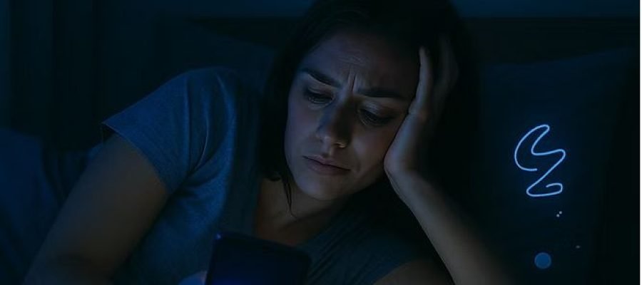 Como o uso de dispositivos eletrônicos afeta o sono